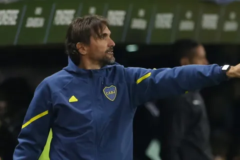 Un referente bancó a Diego Martínez por su trabajo en Boca: "Está fuerte, no deja cabos sueltos"