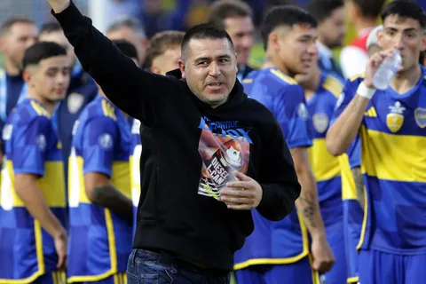 Juan Román Riquelme busca tener una foto histórica antes del arranque de Boca en el torneo local