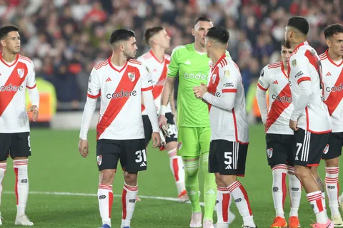 Atento, Boca: Enzo Díaz se lesionó en River y podría perderse el Superclásico