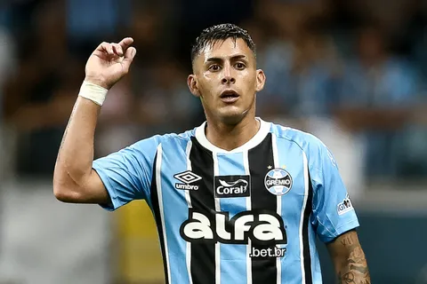Ex Boca: la nueva posición de Pavón en Gremio que sorprendió a todos