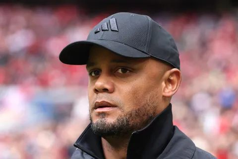 El sorpresivo elogio de Vincent Kompany para un jugador de Boca: "Es fuerte, rápido y con experiencia"