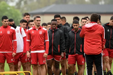 Una de las figuras de Estudiantes regresa justo ante Boca: el probable equipo del rival para las semifinales de Copa Argentina