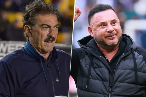 La frase de La Volpe a Antonio Mohamed en medio de los rumores que lo vinculan al Xeneize: "Ahora te veo en Boca"