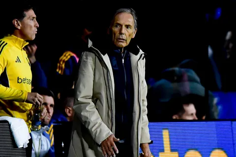 ¿Russo está decidido? Revelaron quién tiene chances de ser titular en Boca si no juega Battaglia