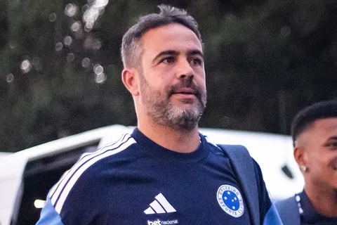 La llamativa decisión del DT de Cruzeiro que sorprende a Úbeda