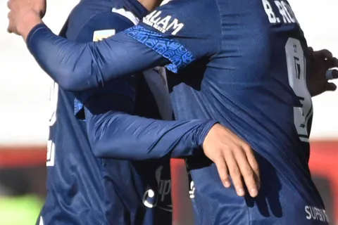 Riquelme quiso a Claudio Aquino en el último mercado, no llegó y ahora puede complicarle el 2025 a Boca