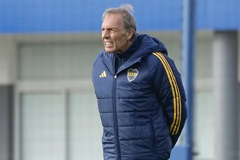 Carlos Palacios y Alan Velasco, los 2 jugadores de Boca que Russo ve como socios para Paredes: "Tridente de fútbol"