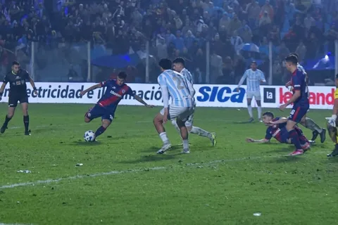 El gesto del árbitro del partido de River que indignó a los hinchas de Boca: "Le faltó gritarlo"