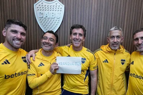 La frase de Miguel Russo que acompañó al cuerpo técnico de  Claudio Úbeda en el Superclásico ante River: "Nos decía así"