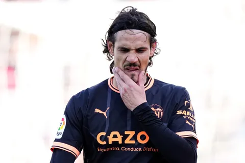 La decisión de Cavani en el inicio de la pretemporada con Valencia
