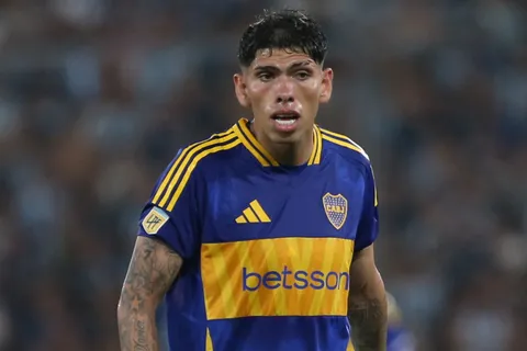 ¿Cómo quedó la situación de Carlos Palacios en Boca? Qué hizo Gago tras la charla y cuál será su decisión final