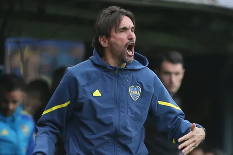 Diego Martínez bajó a Mauricio Benitez y Milton Delgado a la Reserva de Boca
