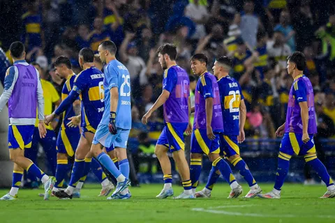 Los 4 jugadores de Boca que perdieron lugar tras la eliminación ante Alianza Lima