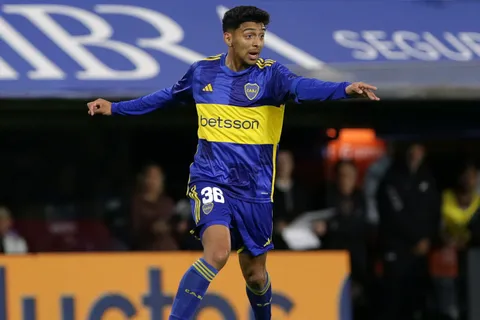 ¿Medina se va de Boca? Cuánto vale su cláusula y hasta cuándo tiene contrato
