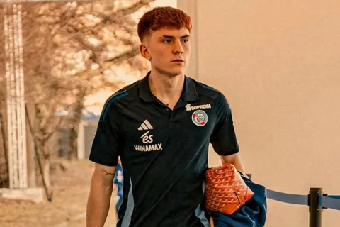 Se vuelven a encontrar: el inesperado nuevo compañero de Valentín Barco en el Racing de Estrasburgo