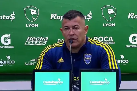 La postura de Almirón a pocos días de la semifinal contra Palmeiras: "No me puedo volver loco"