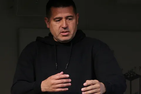 Los tres refuerzos internacionales que quiere Riquelme para Boca en el Mundial de Clubes 2025