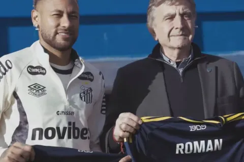Revelaron cómo reaccionó Neymar cuando le regalaron la camiseta de Boca