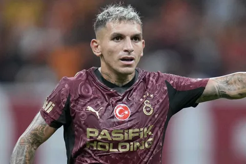 Lucas Torreira, sobre su futuro: "Estoy con el contrato más importante de mi carrera"