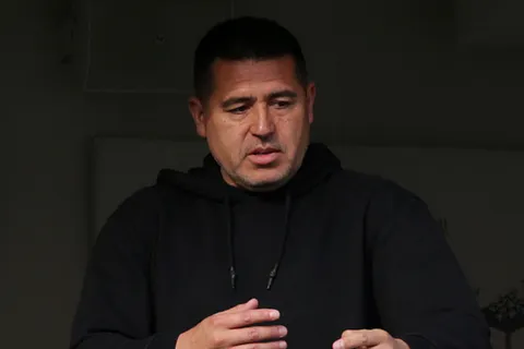 Julio César Cáceres se peleó con Riquelme en Boca, pero ahora se arrepiente: "Uno asume su error"