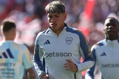 Carlos Palacios puede irse: Boca evalúa darle una salida en junio