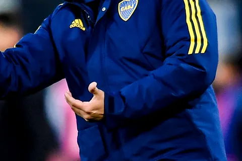 Gago "está desesperado" por dirigir a Boca en 2024 y Riquelme lo tiene muy en cuenta