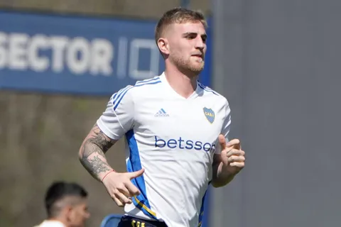 Tras el conflicto con Valentini, Boca acordó la renovación de Jabes Saralegui y Mauricio Benitez