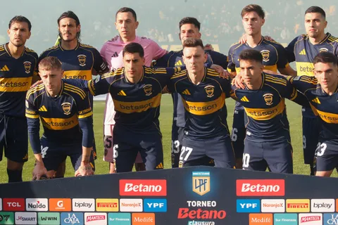 Ayrton Costa puede volver al equipo titular de Boca: saldría Marco Pellegrino