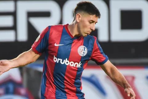 Russo pidió a Gastón Hernández para Boca y él se mantiene al margen: “Sería una falta de respeto”