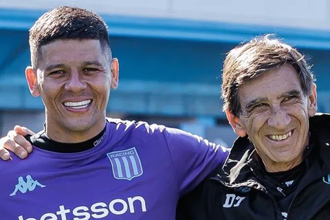 Rojo reveló la charla que tuvo con Costas antes de llegar a Racing