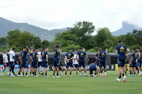 Boca, en su primer entrenamiento en Brasil.