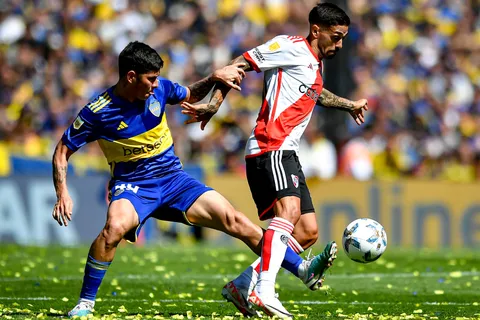 Jorman Campuzano es una opción para Diego Martínez: sus antecedentes vs. River