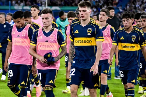 Futuro incierto: Úbeda no pone a Blondel en Boca, pero tampoco hay ofertas por él