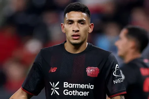 Sorpresiva decisión de Bayer Leverkusen sobre el futuro de Equi Fernández: aparece en la lista de transferibles