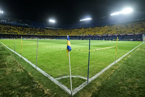Los 3 estadios que Boca tiene como opción si se muda de La Bombonera por el estado del césped