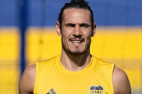 Por qué será "atípico" para Edinson Cavani estar en el banco de Boca ante Argentinos Juniors