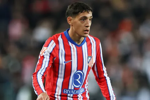 Nahuel Molina salió de Boca y ahora podría jugar en uno de los clubes más grandes de Europa
