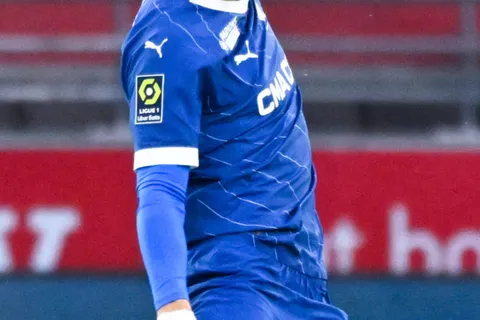 Leonardo Balerdi surgió en Boca y ahora es capitán de un grande de Europa