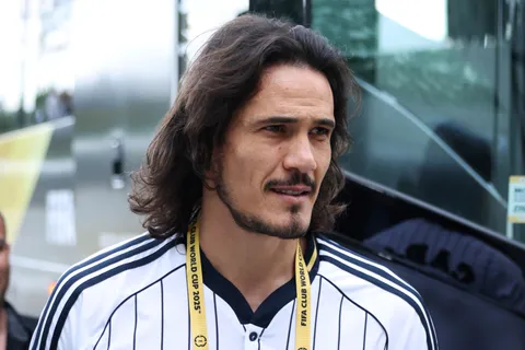 La postura de Boca con el futuro de Edinson Cavani
