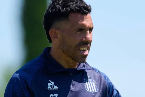 Con un ex Boca, el plan de Carlos Tevez para sorprender al equipo de Úbeda en Córdoba