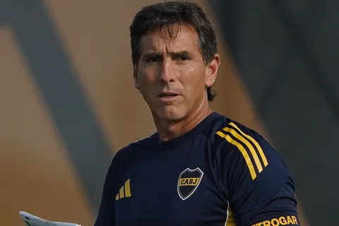 Úbeda volvió a sorprender: los dos cambios que metió en el equipo ante Estudiantes