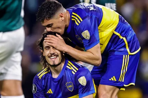 Miguel Merentiel se plantó y defendió a Edinson Cavani de las críticas: "Hará muchos goles acá"