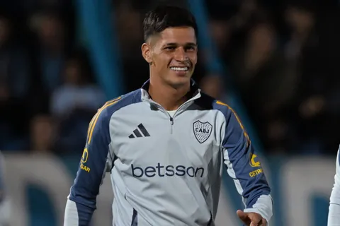 Brian Aguirre era suplente en Boca y estaba casi borrado, pero revirtió su imagen ante Russo y ahora es titular fijo