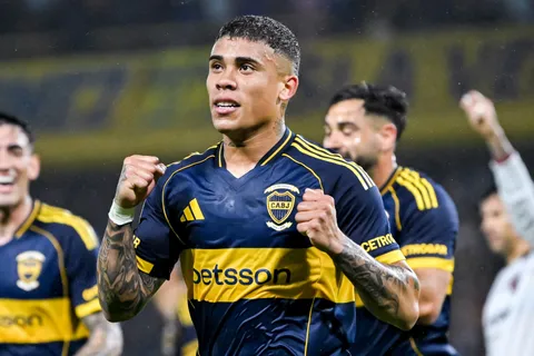 La decisión profesional de Ayrton Costa que los hinchas de Boca valoraron mucho: "Es un genio"