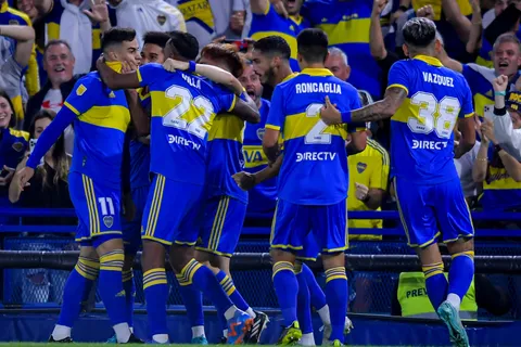 Facundo Roncaglia se fue de Boca y se iba a retirar, pero consiguió equipo y ahora es titular fijo