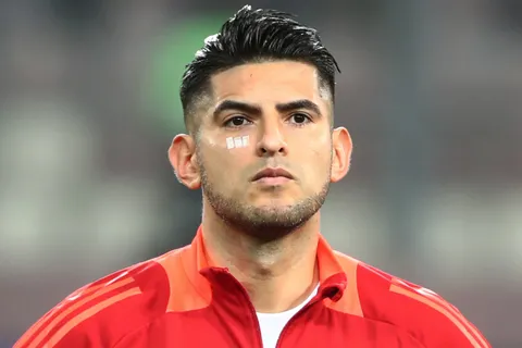 La advertencia de Zambrano a Exequiel Zeballos por el cruce con Boca: "Que se ponga doble canillera"