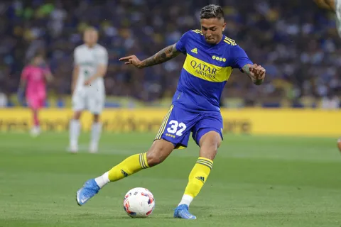 La insólita historia de Almendra minutos antes del Boca-Independiente