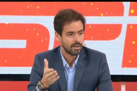 Mariano Closs cuestionó una decisión de Diego Martínez ante Racing: "Me hizo ruido"
