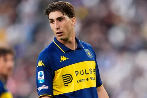Partido histórico: así jugó Genoa ante Juventus, con la camiseta en homenaje a Boca