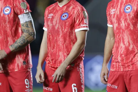 Mercado de pases 2024: los 3 exArgentinos Juniors que Riquelme quiere para Boca